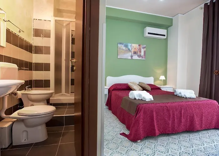 住宿加早餐酒店 巴热内特住宿加早餐旅馆 切法卢